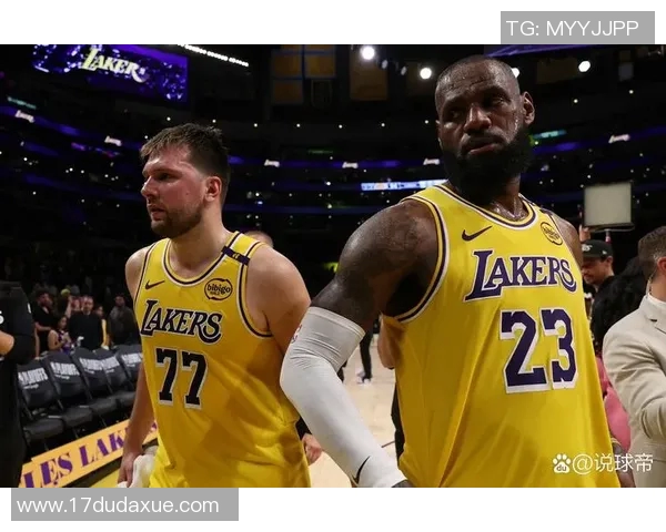 三连胜！詹姆斯首秀12助攻，东契奇轰37+10，艾顿成湖人最大惊喜