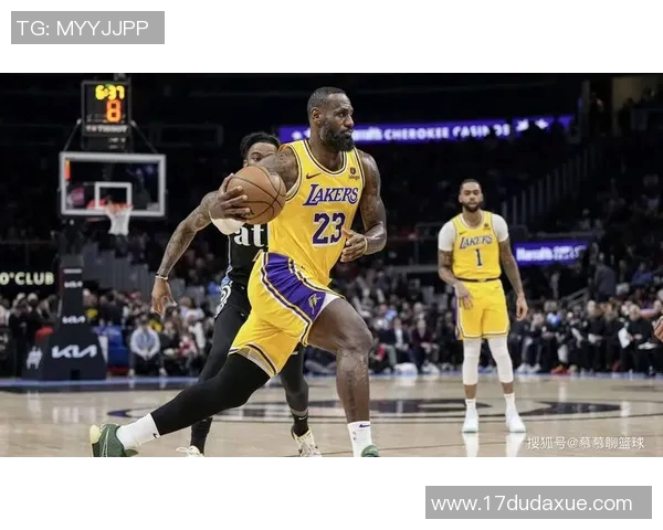 湖人106-128活塞4坏消息！防守被爆，艾顿无态度，詹姆斯主导丢分